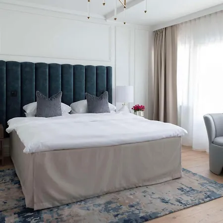 Hotel Grand