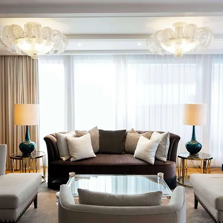 Hotel Grand 5*