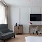Grand